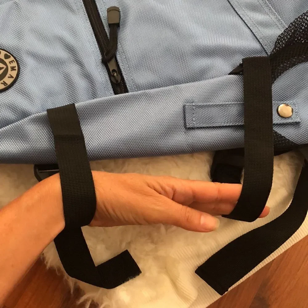 NWT sling backpack blue Megalovem…